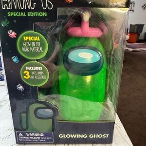 Glowing Ghost Action Figure - Green